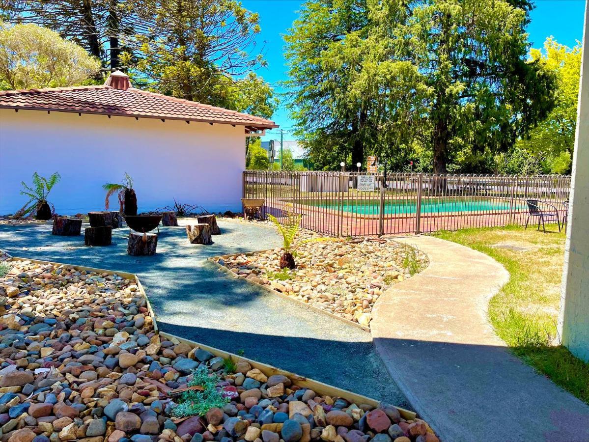 All Seasons Motel Armidale Exteriör bild